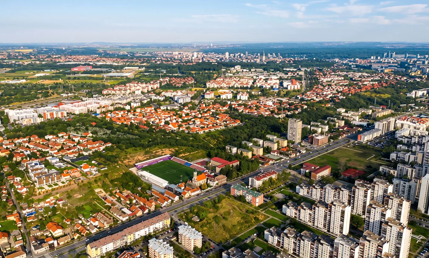 Bežanija, Novi Beograd - cene stanova, škole i vodič za kupce (2026)
