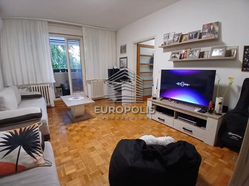 Marka Pola, Bežanijska kosa II, Novi Beograd
