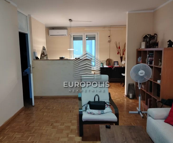 Bulevar Mihajla Pupina, Retenzija, Zemun